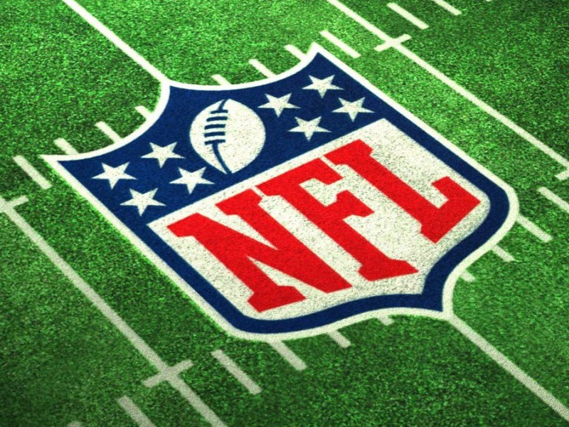 Investigan a la NFL por presunta discriminación laboral