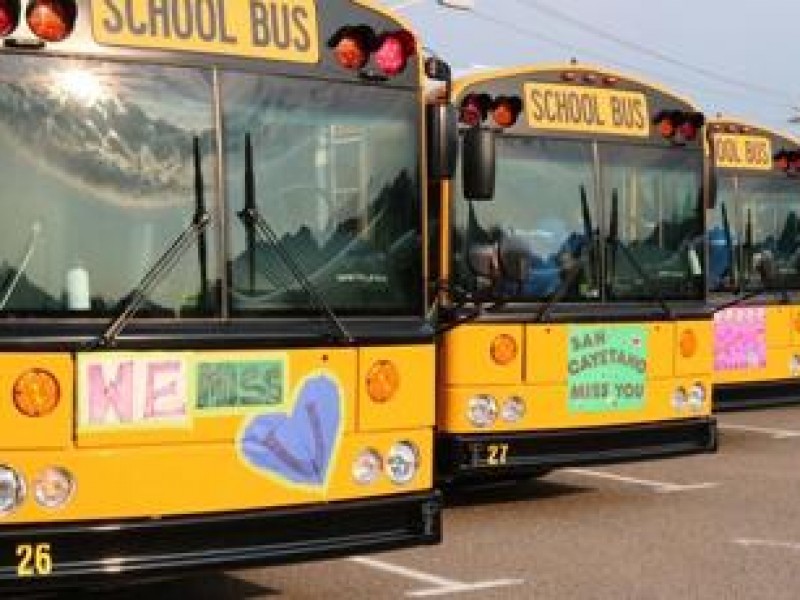 Investigan agresión a un chofer de un autobús escolar