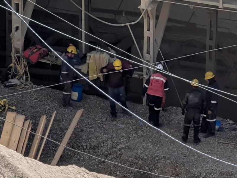 Investigan muerte de dos trabajadores que quedaron atrapados en mina en Pachuca