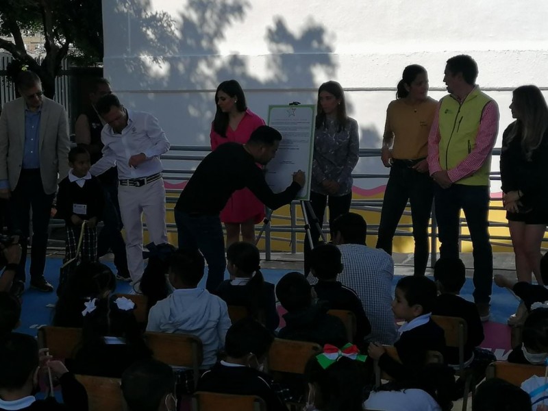 Invierten 1.5 mdp para renovar plantel de preescolar en Guadalajara