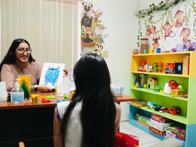 Invita DIF Municipal a aprovechar servicios de psicología en la UBR
