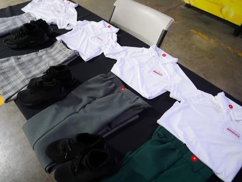 Invita SEC a realizar registro de tallas de uniformes escolares