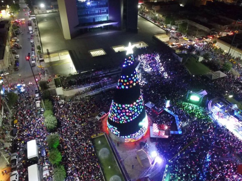 Invitan al encendido navideño en la Plaza Mayor de Torreón