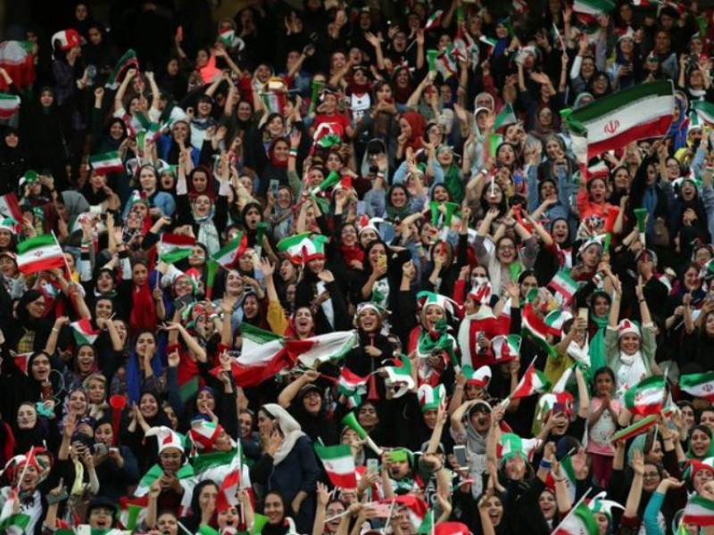 Irán permitió ingreso de mujeres al estadio