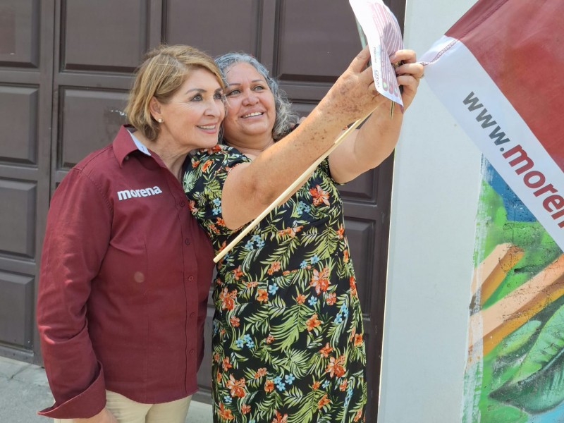 Irma Leticia celebra Día de las Madres en comunidades