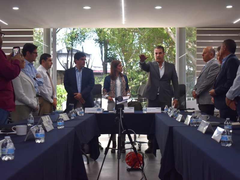 Ismael Jáuregui rinde protesta como director del SIAPA