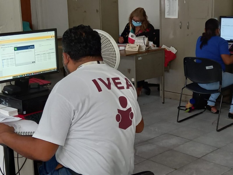 IVEA ofrece alternativas a trabajadores con rezago educativo