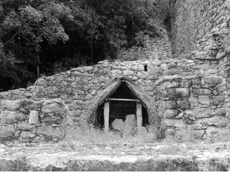 Ix Ch’ak Ch’een:  El poder femenino en el mundo maya