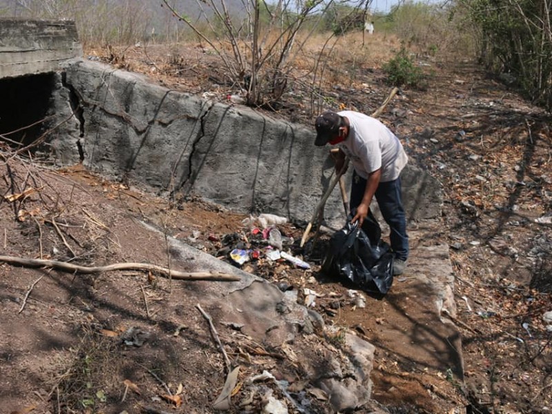 Ixtlahuacán retira 2 toneladas de basura de drenes y cunetas