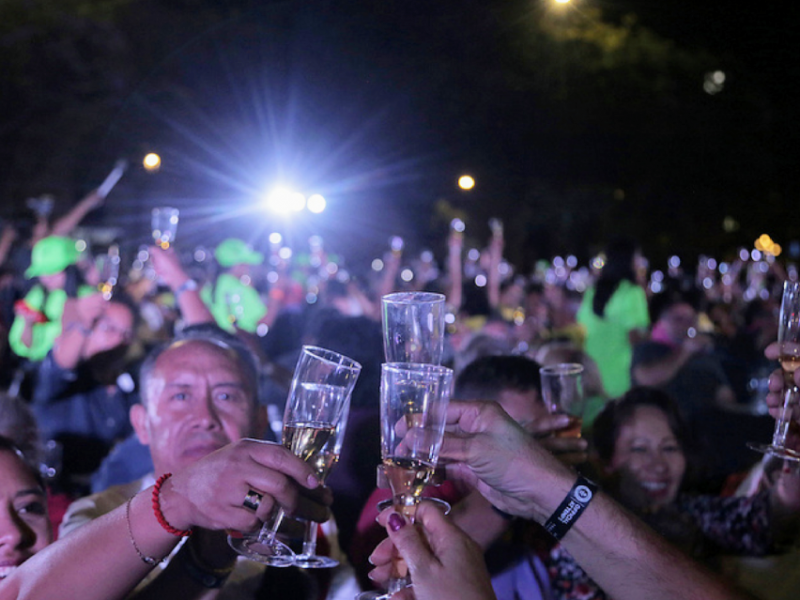 Jalisco rompe récord Guinness de cata de tequila