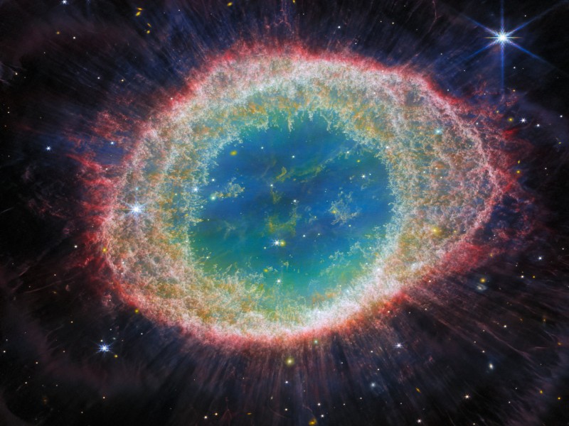 James Webb ofrece imagénes de la Nebulosa del Anillo