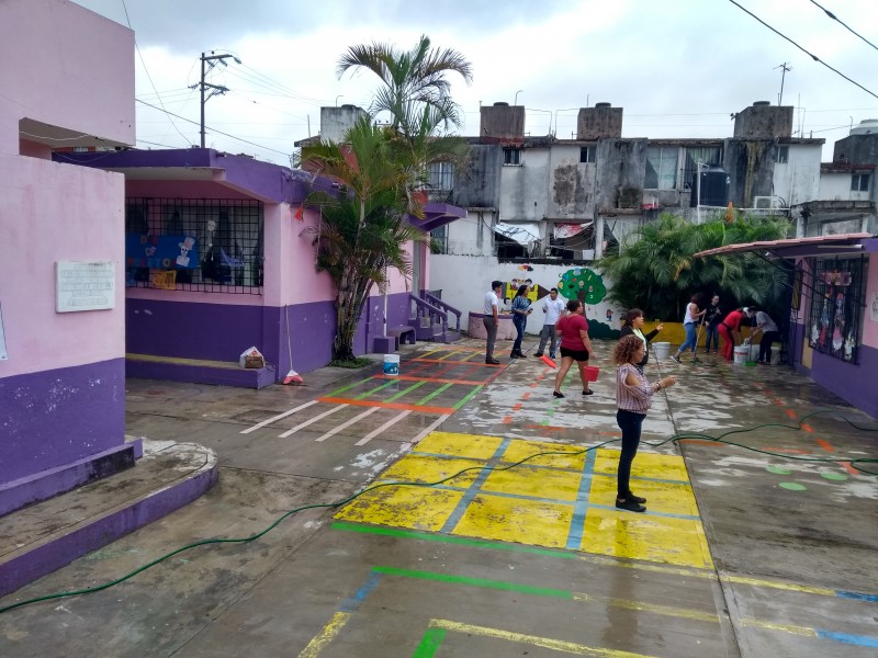 Jardín de niños afectado por lluvia de FFN6