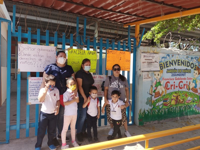 Jardín de niños denuncia falta de energía eléctrica