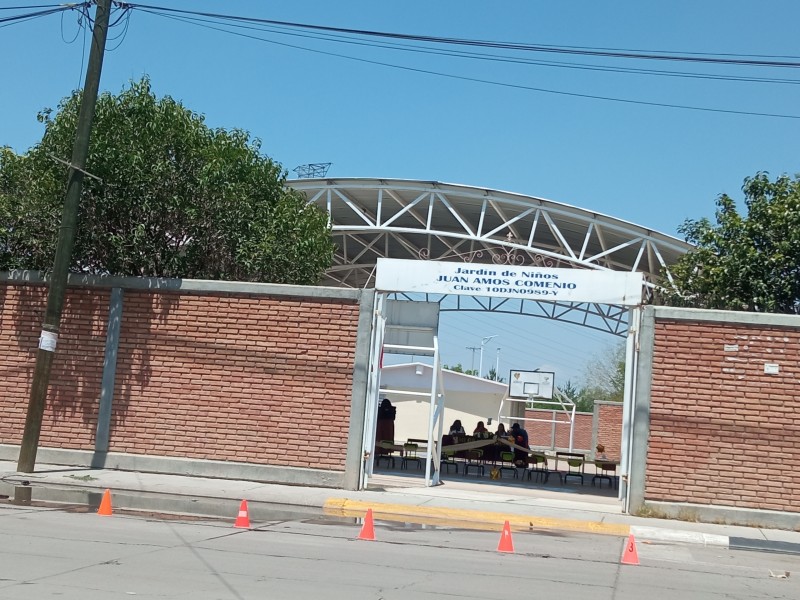 JARDIN DE NIÑOS JUAN AMOS COMENIO, TAMBIEN SIN SEÑALES VIAL