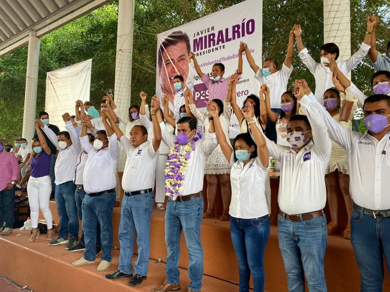 Javier Miralrío abanderado del PES arranca campaña presidencial