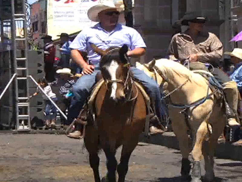 Jerezanos en favor y en contra de Feria de Primavera