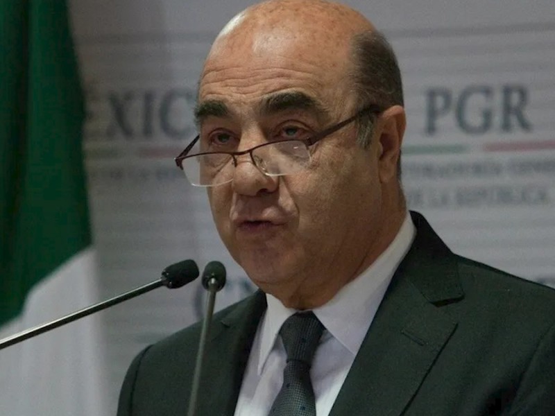 Murillo Karam obtiene suspensión provisional contra vinculación a proceso