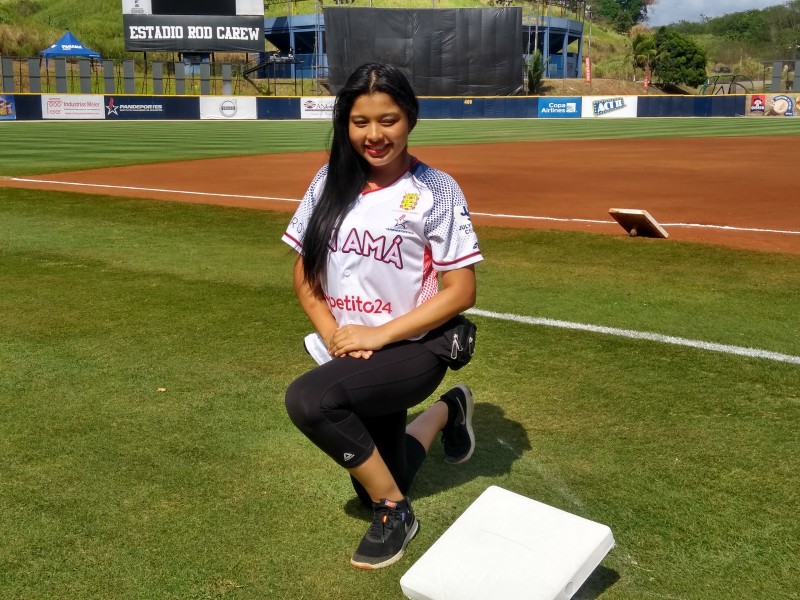 Johana Samudio mujer campeona en Serie del Caribe