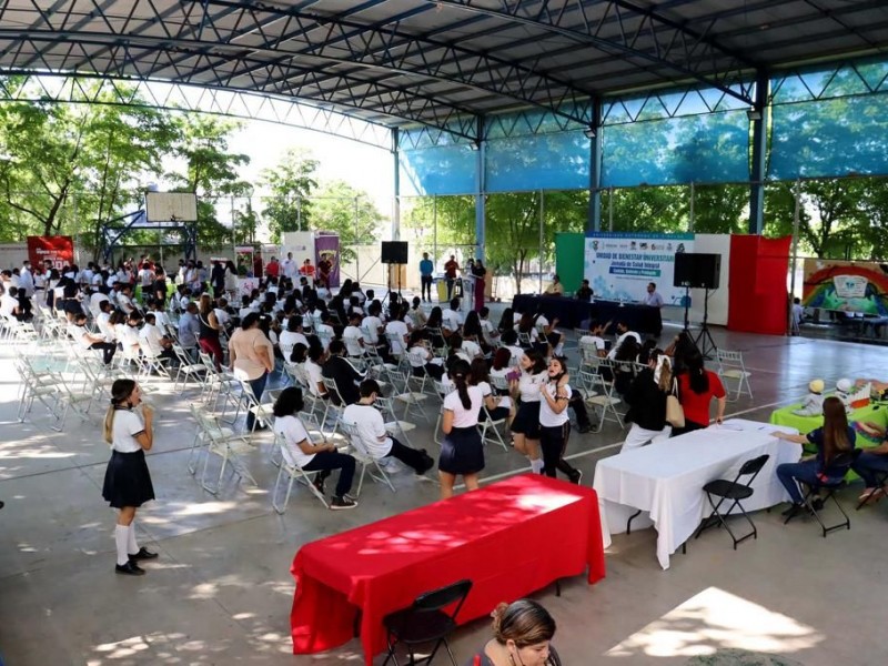 Jornada de salud integral a los alumnos de preparatoria