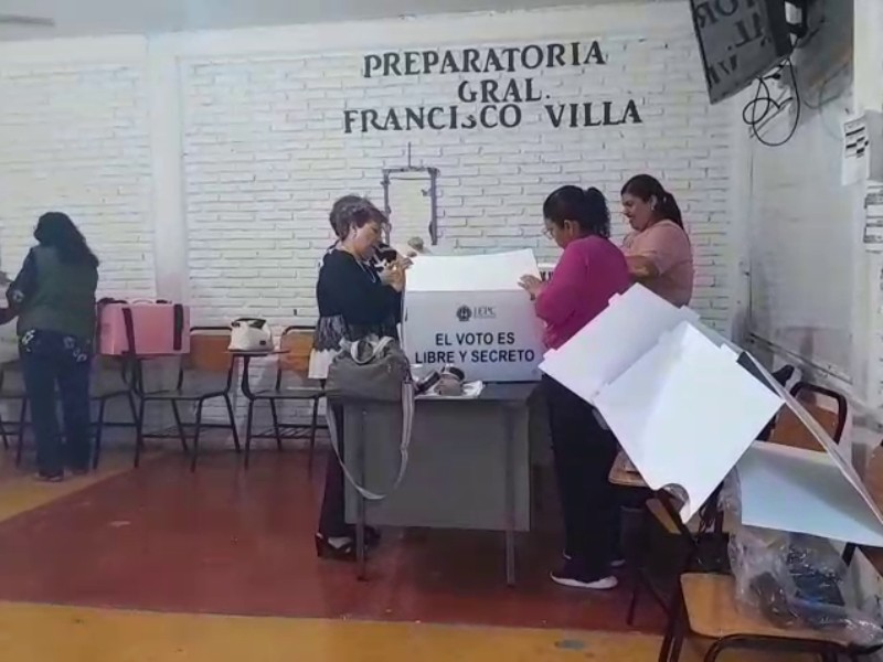 Jornada electoral inicia con retraso en apertura de casillas en Lerdo