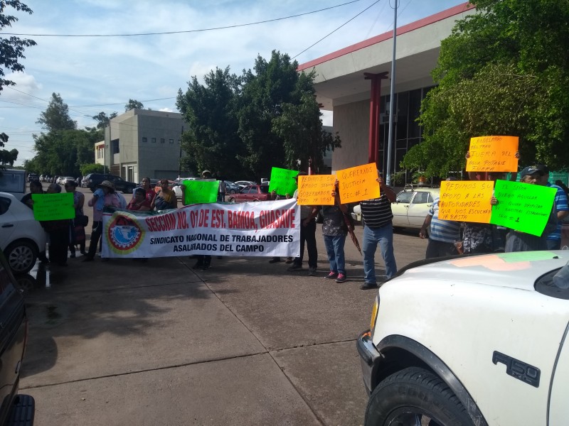 Jornaleros denuncian penalmente a Diego Aguilar por despojo