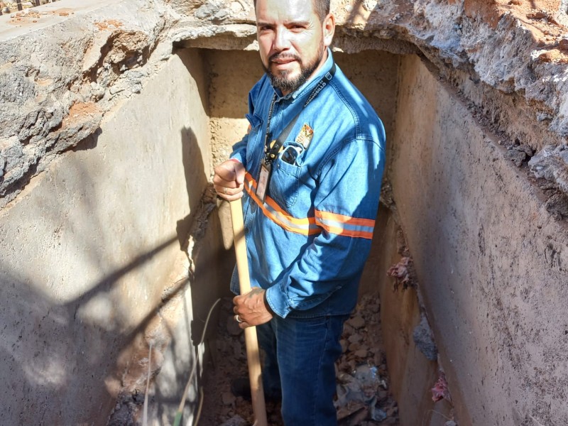 José Luis ha vivido experiencias paranormales al trabajar de sepulturero