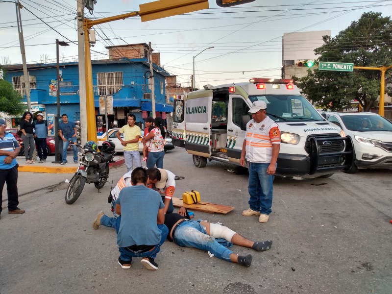 Joven atropellado demora en recibir asistencia médica