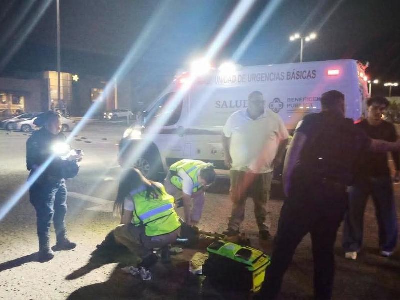 Joven de 24 años resultó lesionado tras caer de camioneta
