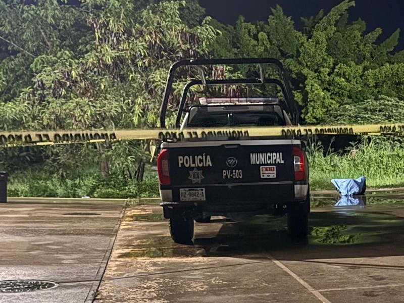 Joven murió arrastrado por la corriente de un canal en Puerto Vallarta
