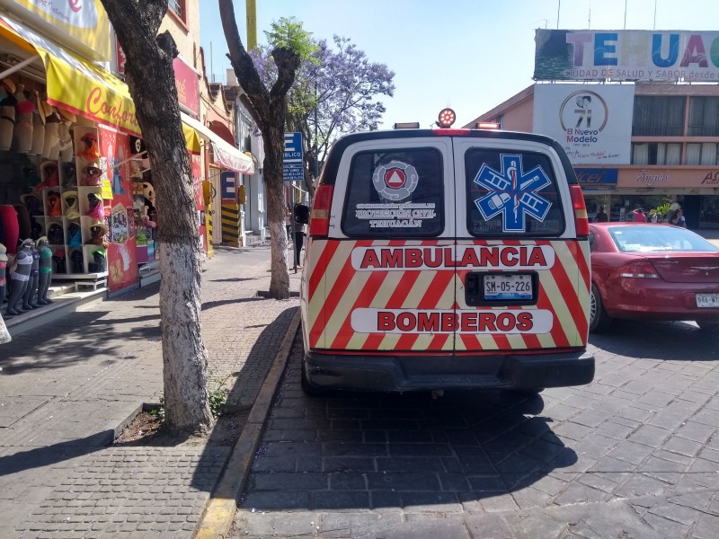 Joven sufrió lesiones al caer cuando trabajaba