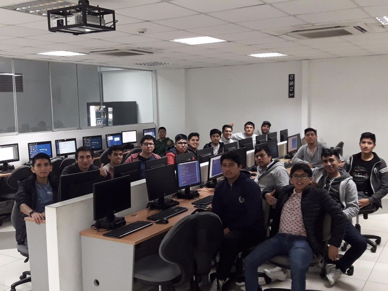 Jóvenes ante falta de empleo deciden emprender en Veracruz