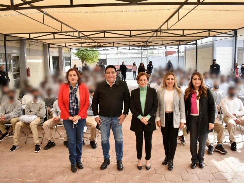 Jóvenes del Itama reciben donación de prendas de invierno*