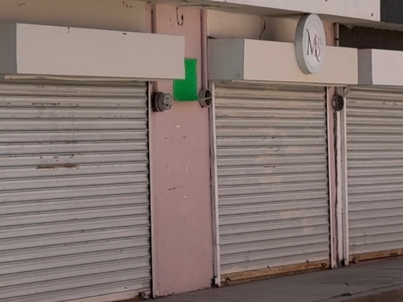 Jóvenes empresarios cierran por falta de ventas