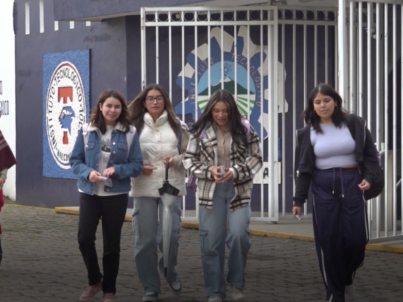Jóvenes mexicanos enfrentan empleos precarios salarios bajos e informalidad