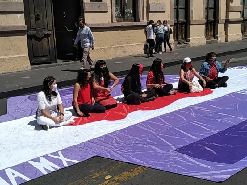 Jóvenes piden garantizar aplicación de Ley de Menstruación Digna