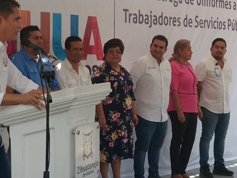 JSA entrega equipo de trabajo en Servicios Públicos