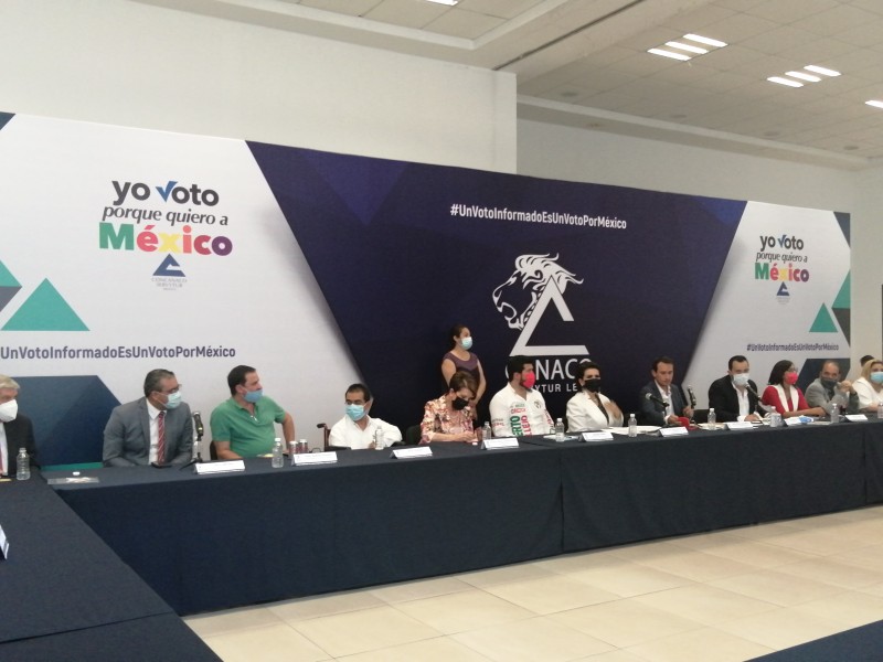 Juan Pablo Marún presenta propuestas electorales ante CANACO SERVYTUR León