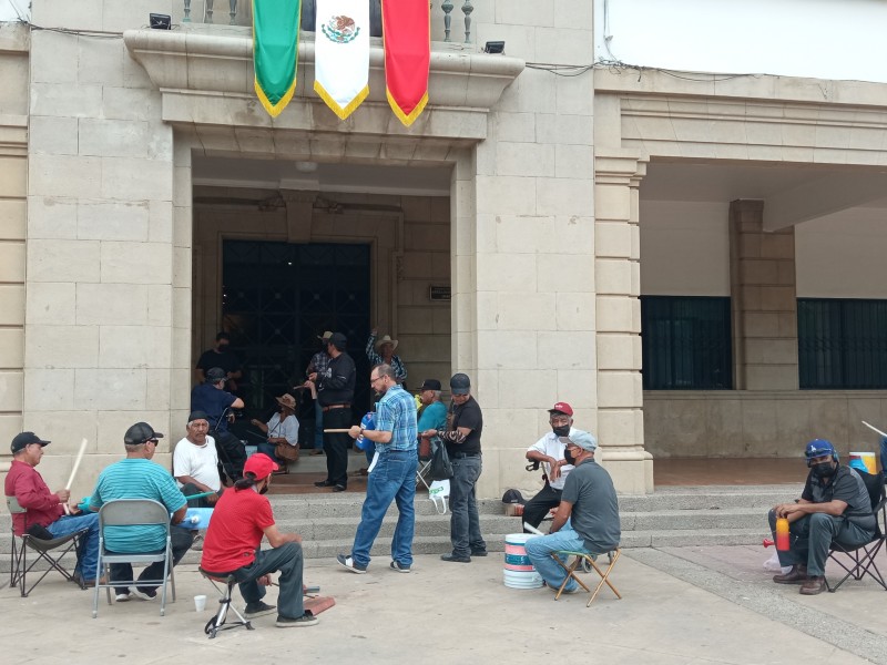 Jubilados y pensionados mantienen la lucha