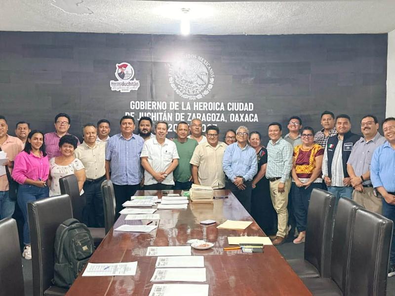 Juchitán concluye entrega-recepción municipal tras revisar bienes, obras y finanzas