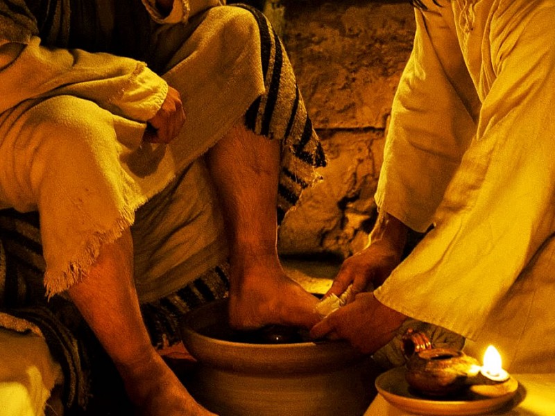 Jueves Santo; representación de Última cena y lavado de pies