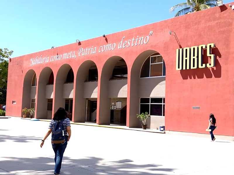 JUGUEUABCS para llevar felicidad a niños de rancherías