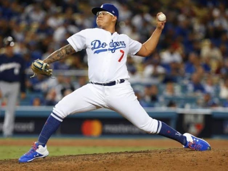 Julio Urías es líder en juegos ganados en Grandes Ligas