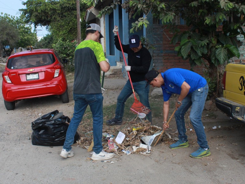 Jumapam recolecta 34 metros cúbicos de desechos en el Estero del Infiernillo