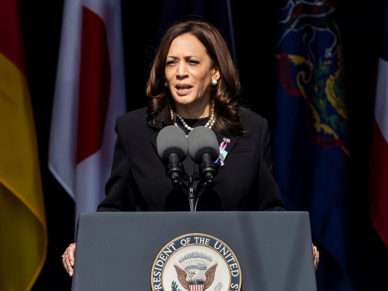 Kamala Harris homenajeó a víctimas del 11s