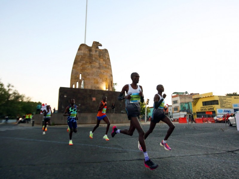 Kenianos dominan la edición XXXVIII del Maratón Internacional de Guadalajara