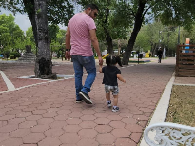 La deuda social con la figura paterna; papá también importa.