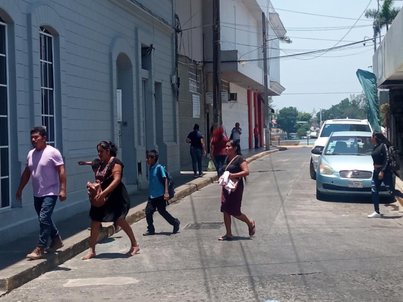 La educación vial involucra a conductores y peatones