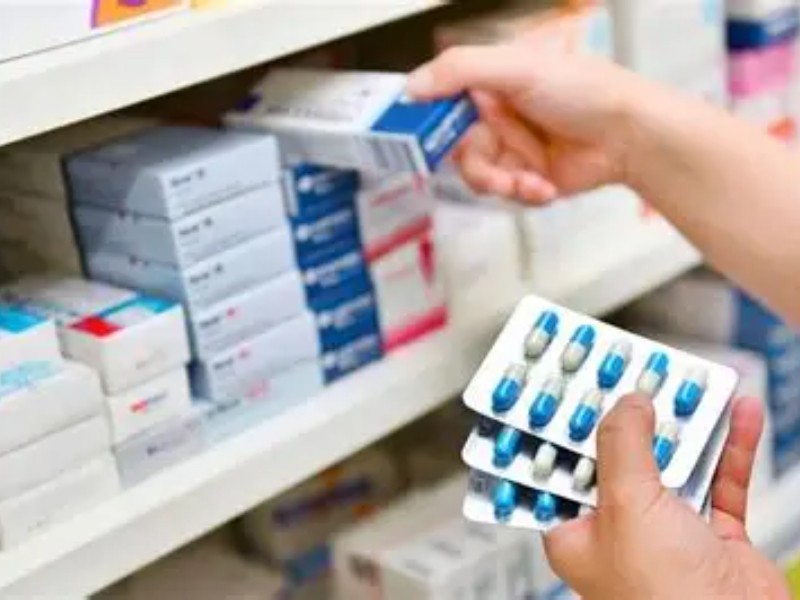 La falla en el abasto y entrega de medicamentos del IMSS