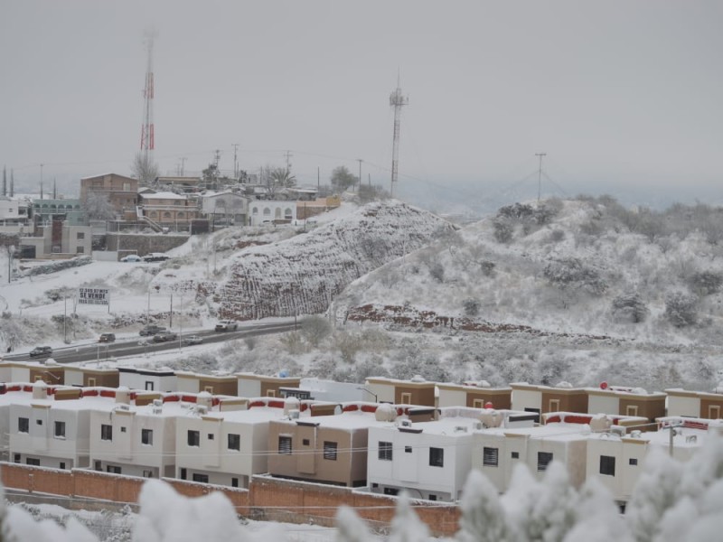 La madrugada de éste miércoles se registró nevada.