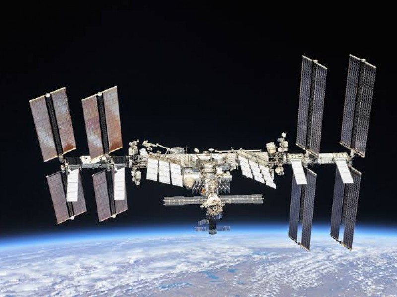 La NASA retrasa regreso de cápsula de la EEI